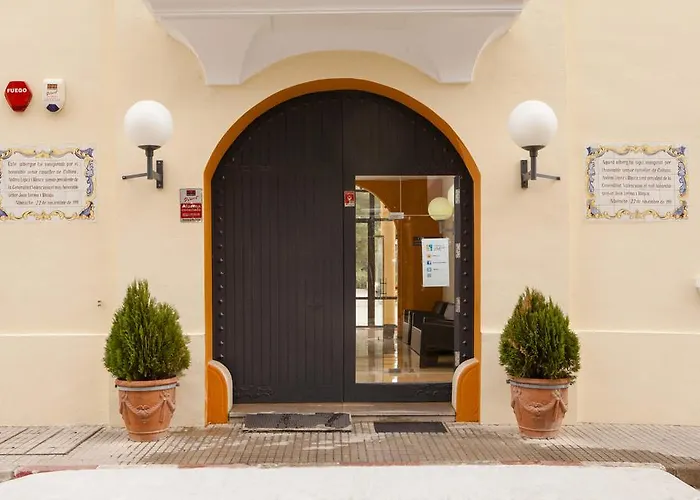 Хостел Torre De Alborache